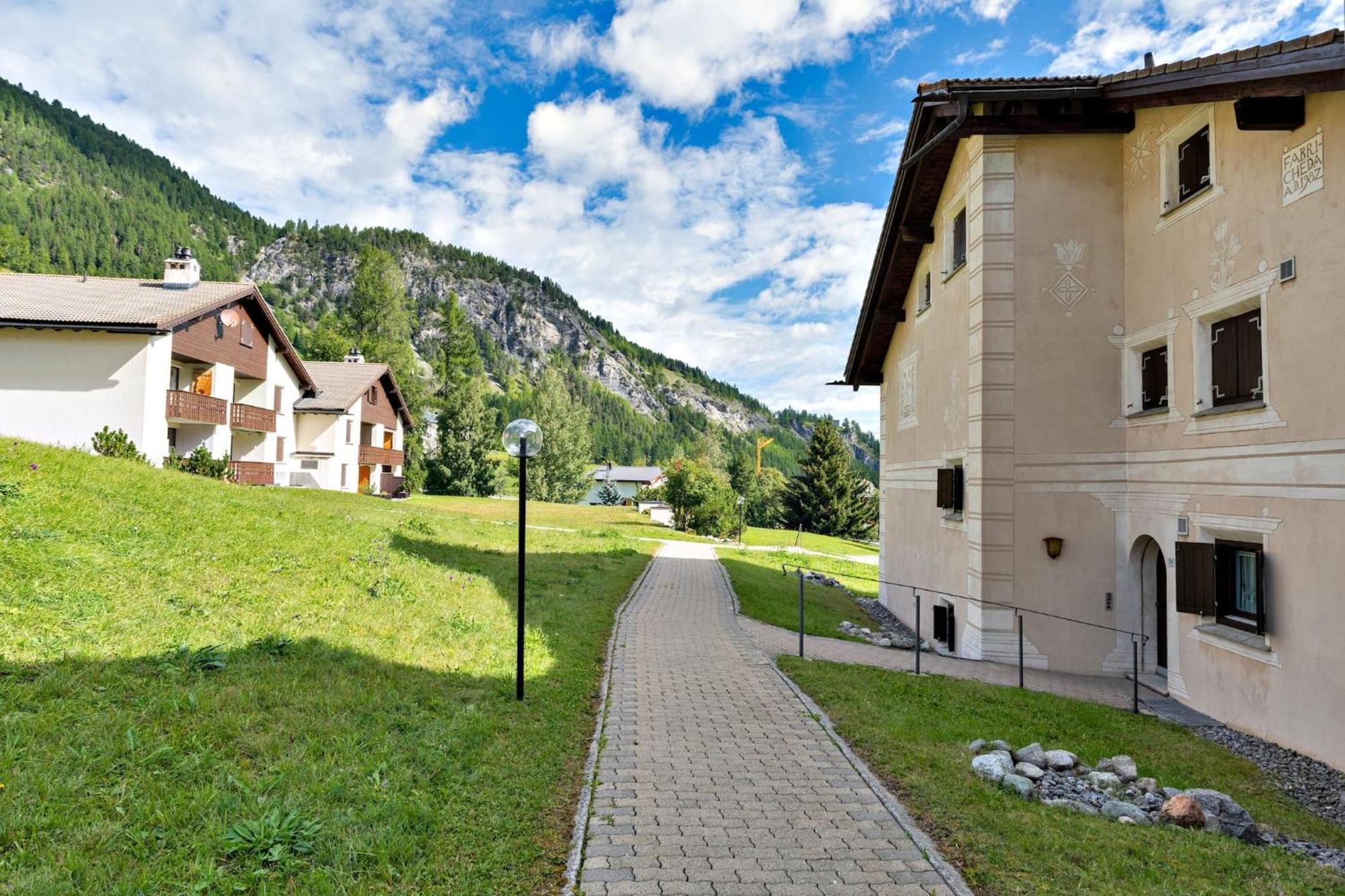 Apartament Chesa Panorama B - La Punt Zewnętrze zdjęcie
